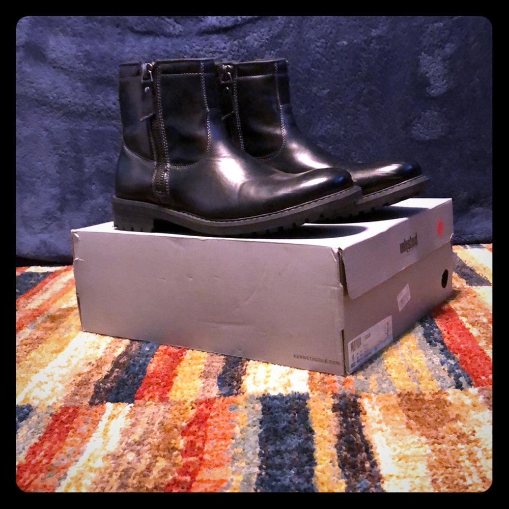 C-Roam Unlisted Black Boots